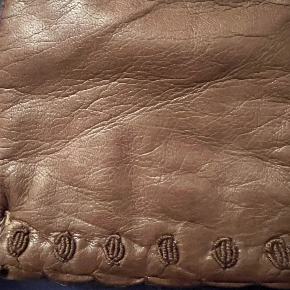 ITALIAN soft brown leather gloves, cashmere lined, embroidery at cuffs. New!